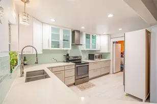 10 SW 46th Ave, Plantation, FL 33317 - Photo 1