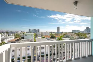 7620 Carlyle Ave, Miami Beach, FL 33141 - Photo 1