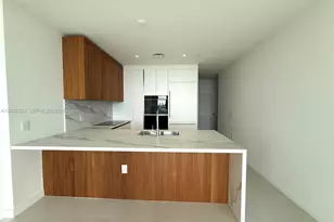 1400 Biscayne Blvd, Miami, FL 33132 - Photo 1