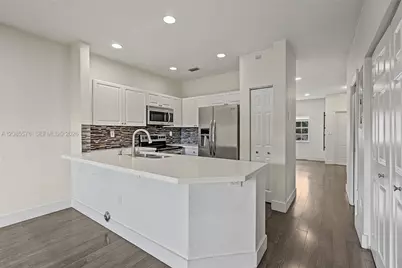 5779 NW 116th Ave #104, Doral, FL 33178 - Photo 1
