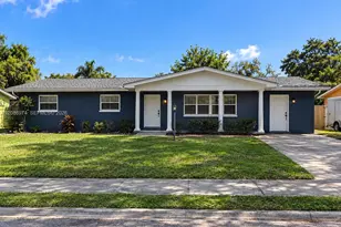 2924 Sherwood Ln, Fort Pierce, FL 34982 - Photo 1