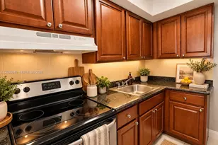 626 SW 14th Ave, Fort Lauderdale, FL 33312 - Photo 1