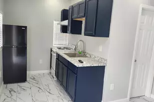 649 NW Fairhaven Dr, Port Saint Lucie, FL 34983 - Photo 1