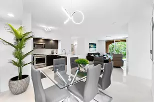 19999 E Country Club Dr, Aventura, FL 33180 - Photo 1