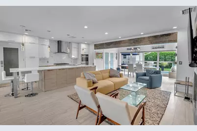 2212 NE 32nd Avenue, Fort Lauderdale, FL 33305 - Photo 1
