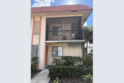 399 Lakeview Drive #202, Weston, FL 33326 - Photo 1