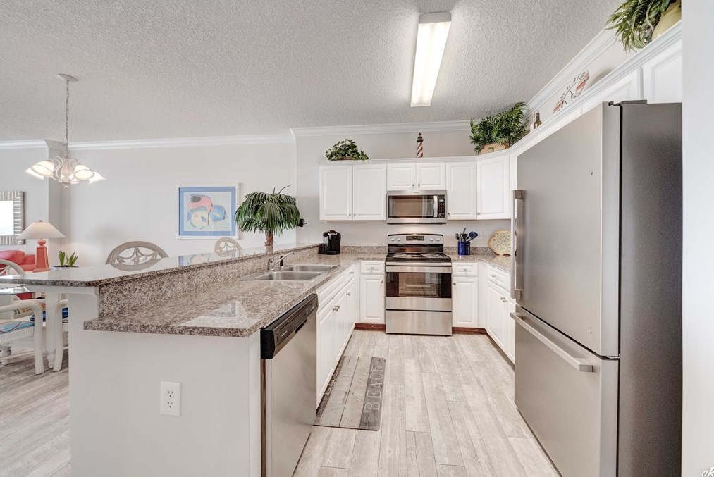 17545 Front Beach Rd, Panama City FL  32413-2025 exterior