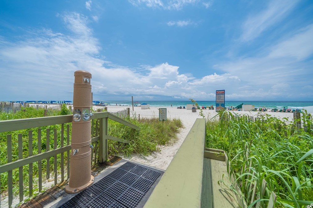 17545 Front Beach Rd, Panama City FL  32413-1907 exterior