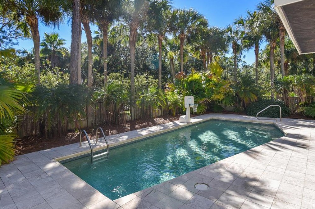 2052 Whelk Way, Saint George Island, FL 32328