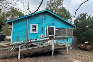 237 12th St, Apalachicola, FL 32320 - Photo 7