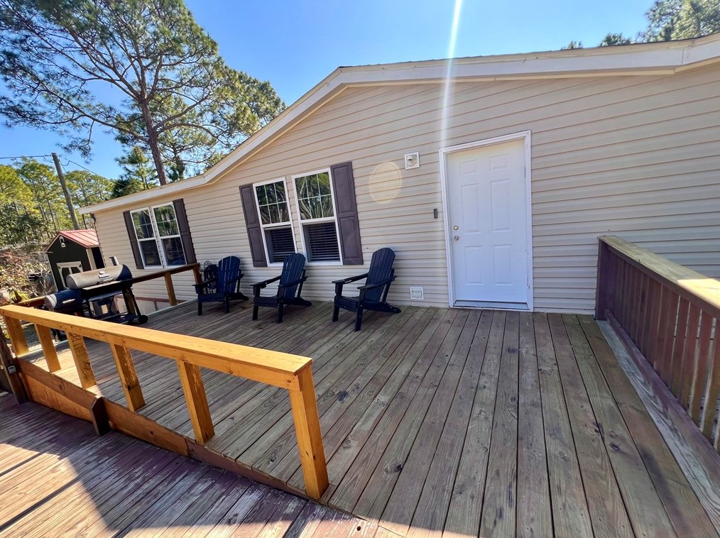772 Buck Rd, Saint George Island FL  32328-3595 exterior