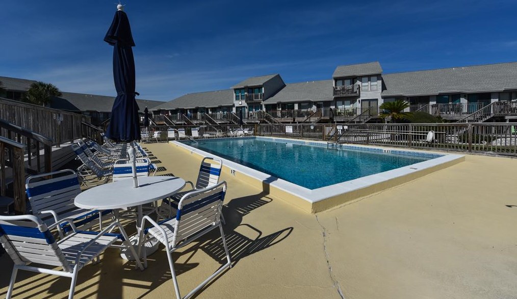 1804 Gulf Bch Dr, Saint George Island FL  32328-2827 exterior