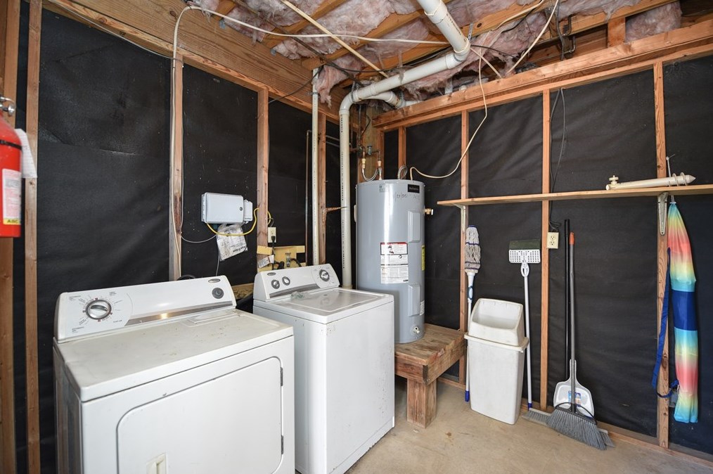 533 Gulf Bch Dr, Saint George Island FL  32328-2904 exterior