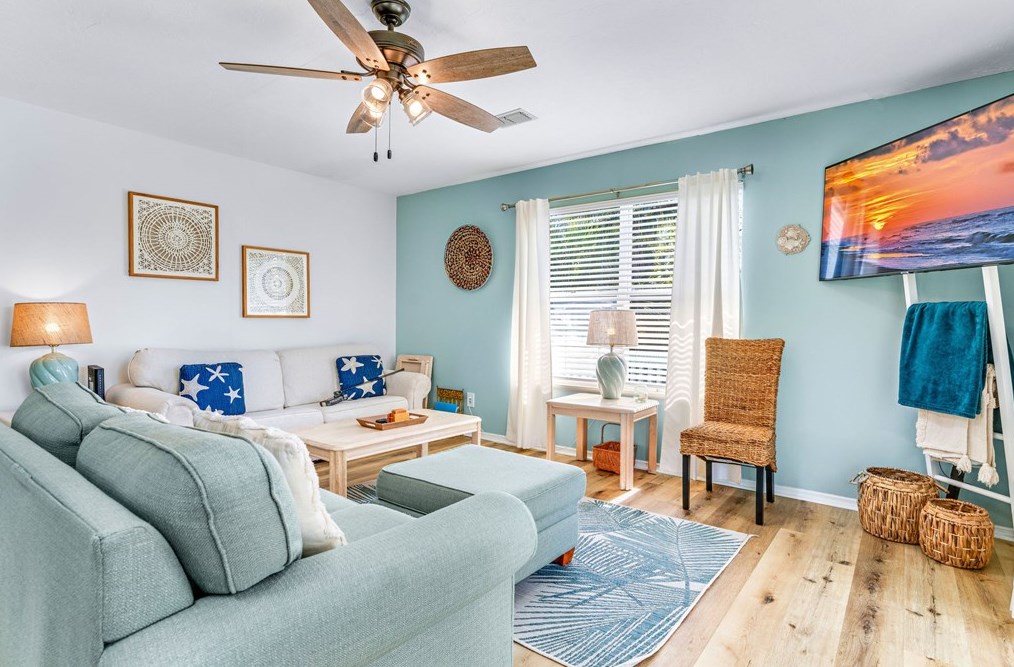 748 Bayshore, Saint George Island FL  32328-3358 exterior