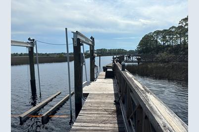 513 Shelly's Loop Rd, Carrabelle, FL 32322 - Photo 9