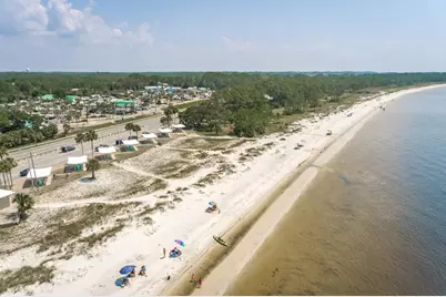 819 Haven Ct, Carrabelle, FL 32322 - Photo 15