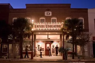 21 Avenue E, Apalachicola, FL 32320 - Photo 1