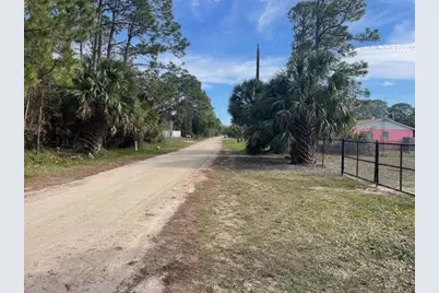 515 W Sawyer St, Saint George Island, FL 32328 - Photo 3