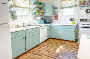 142 4th St, Apalachicola, FL 32320 - Photo 19