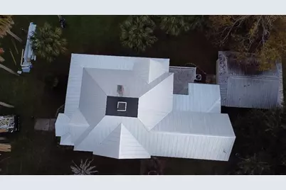 142 4th St, Apalachicola, FL 32320 - Photo 33