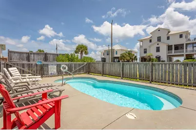 901 E Gorrie Dr, Saint George Island, FL 32328 - Photo 9