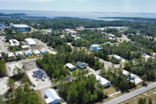 1727 Landing St, Carrabelle, FL 32322 - Photo 15