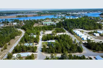 1727 Landing St, Carrabelle, FL 32322 - Photo 17