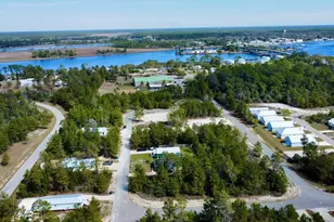 1727 Landing St, Carrabelle, FL 32322 - Photo 17