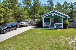 1727 Landing St, Carrabelle, FL 32322 - Photo 3