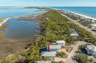1639 Wayfarers Ct, Saint George Island, FL 32328 - Photo 9