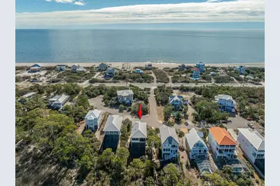 1639 Wayfarers Ct, Saint George Island, FL 32328 - Photo 5