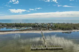 1639 Wayfarers Ct, Saint George Island, FL 32328 - Photo 11