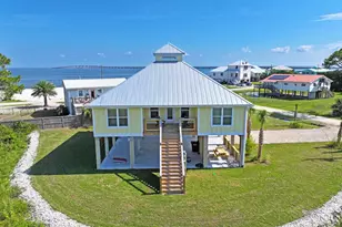 312 Bledsoe St, Saint George Island, FL 32328 - Photo 3