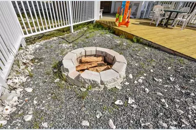 724 E Gulf Beach Dr, Saint George Island, FL 32328 - Photo 31