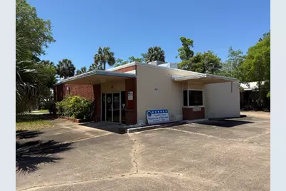 47 Ave F, Apalachicola, FL 32320 - Photo 1