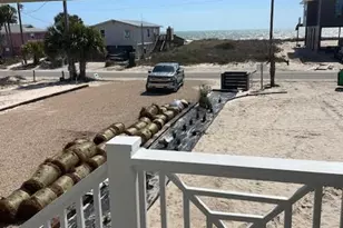 725 E Gorrie Dr, Saint George Island, FL 32328 - Photo 43