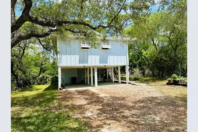 865 W Pine Ave, Saint George Island, FL 32328 - Photo 3