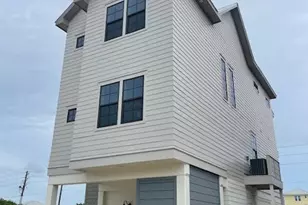 253 E Gulf Beach Dr, Saint George Island, FL 32328 - Photo 9
