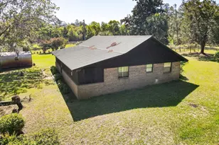 38 E M Davis Dr, Sopchoppy, FL 32358 - Photo 5