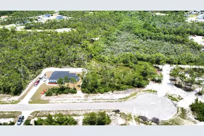 344 Magnolia Ct, Eastpoint, FL 32328 - Photo 9