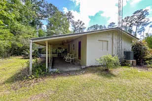 211 Fraley St, Wewahitchka, FL 32465 - Photo 5