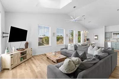 413 Colorado Dr, Mexico Beach, FL 32456 - Photo 11