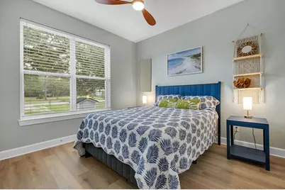 131 Delaware St, Carrabelle, FL 32322 - Photo 17