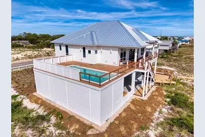 424 E Gorrie Dr, Saint George Island, FL 32328 - Photo 5