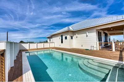 424 E Gorrie Dr, Saint George Island, FL 32328 - Photo 3