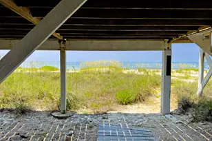 872 E Gorrie Dr, Saint George Island, FL 32328 - Photo 37