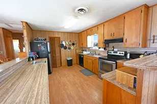 872 E Gorrie Dr, Saint George Island, FL 32328 - Photo 17