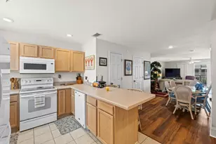 253 Parkside Cir, Cape San Blas, FL 32456 - Photo 13