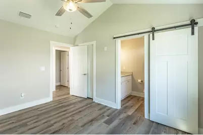 200 13th St, Apalachicola, FL 32320 - Photo 17