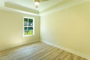 200 13th St, Apalachicola, FL 32320 - Photo 11